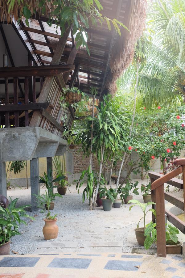 Panji Panji Tropical Wooden Home Пантай Ченанг Екстериор снимка