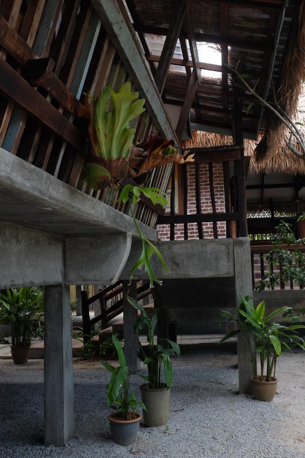 Panji Panji Tropical Wooden Home Пантай Ченанг Екстериор снимка